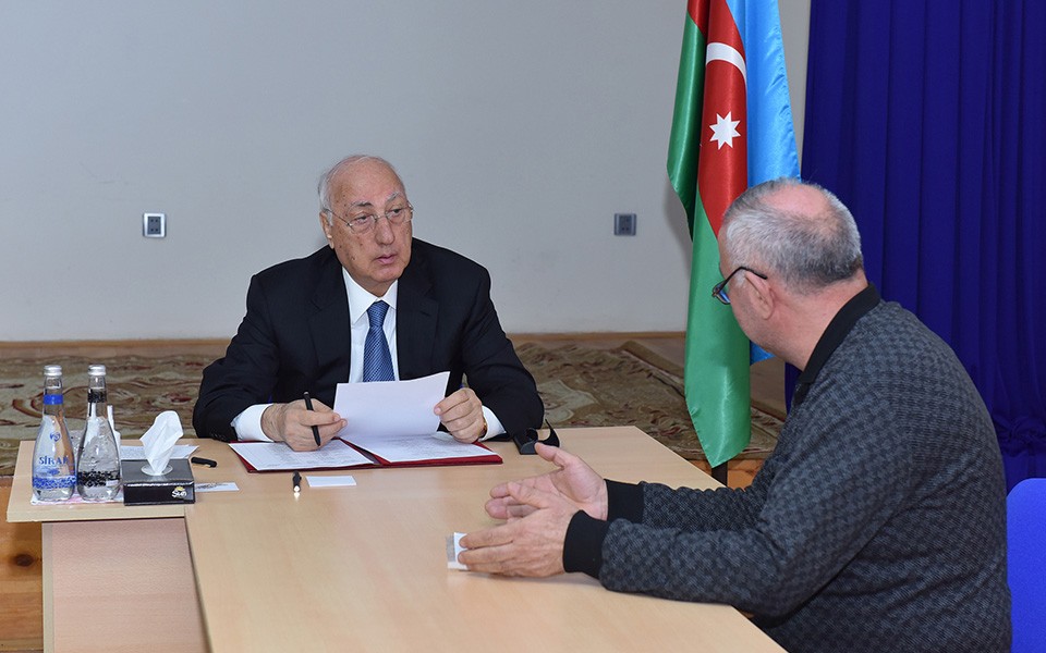 Zakir Fərəcov sakinlərlə görüşdü, tapşırıqlar verdi - FOTOLAR