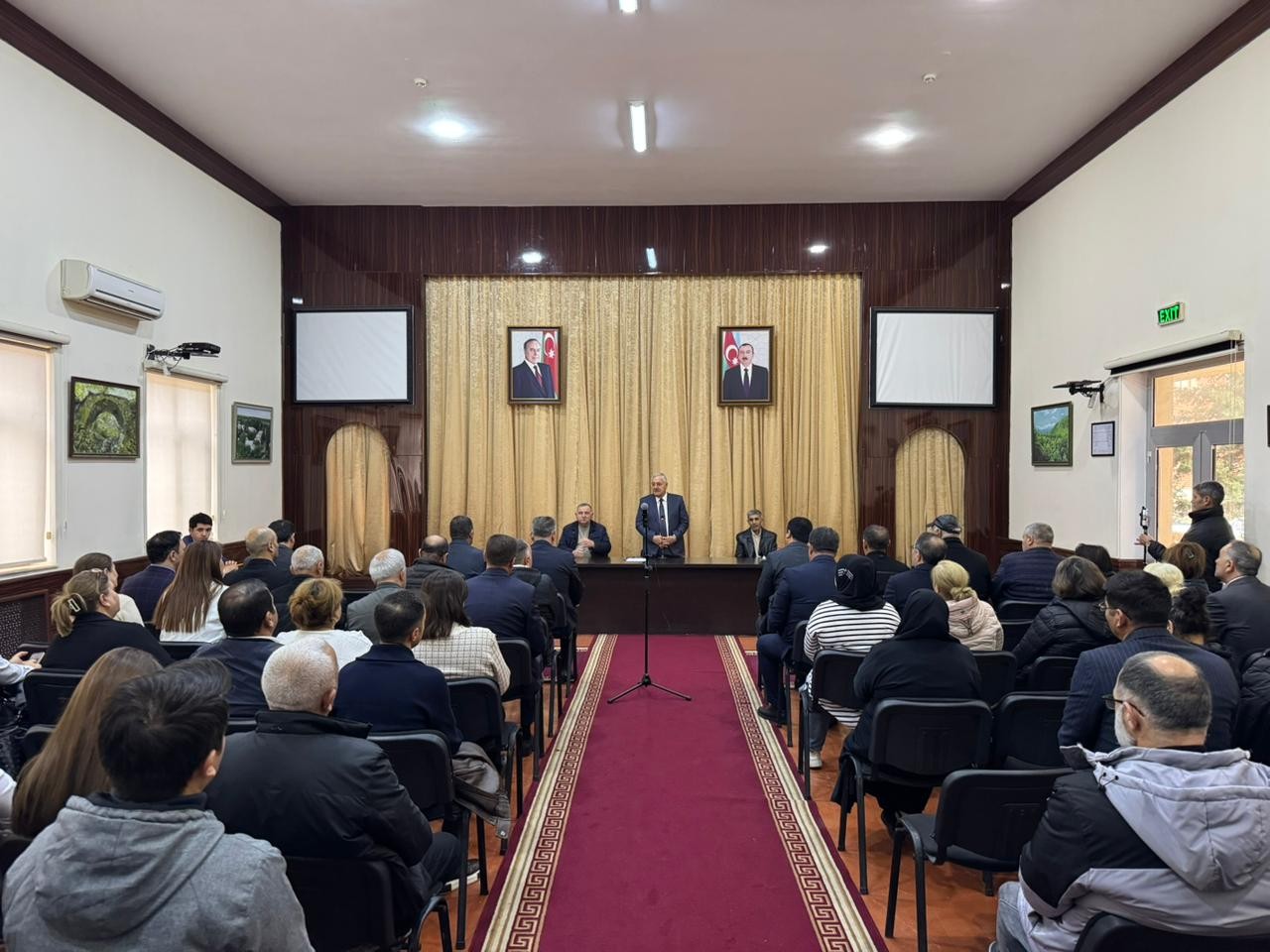 Vaqif Həsənov növbəti səyyar qəbul keçirdi - FOTOLAR