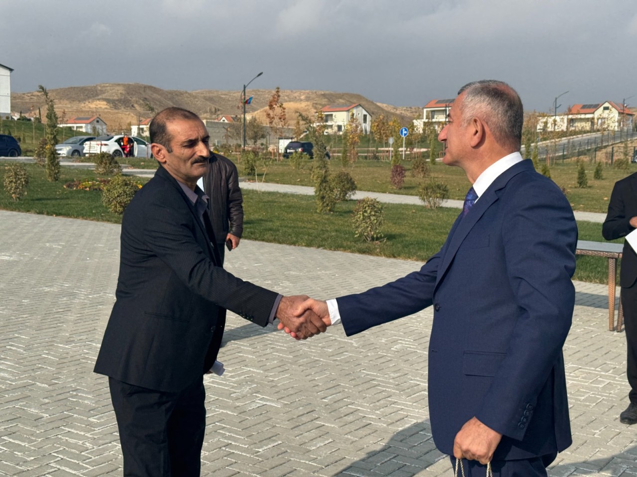 Növbəti köç karvanı Horovlu kəndinə çatıb - FOTOLAR