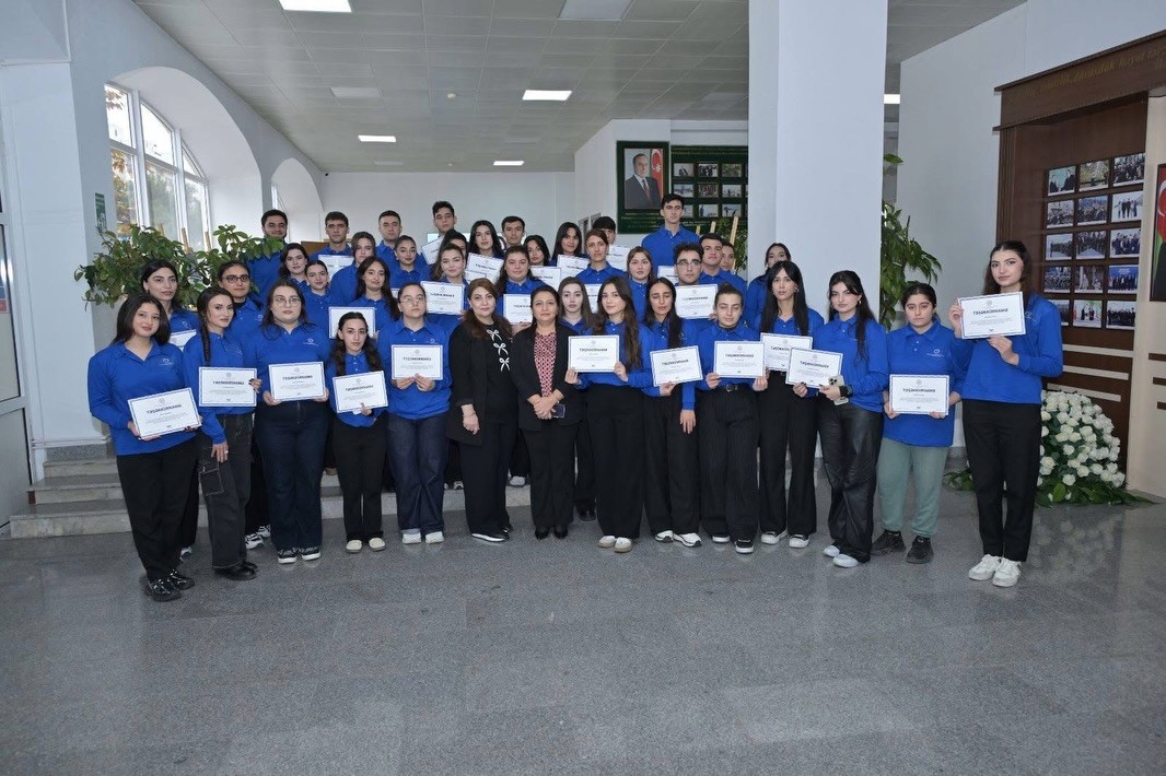 “AHİK könüllüləri” proqramının iştirakçıları ilə görüş keçirildi - FOTOLAR