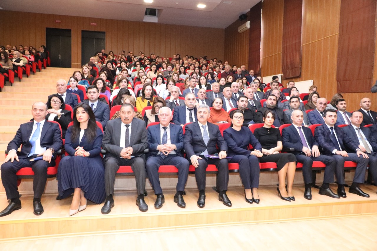 Suraxanıda müşavirə keçirildi - FOTOLAR