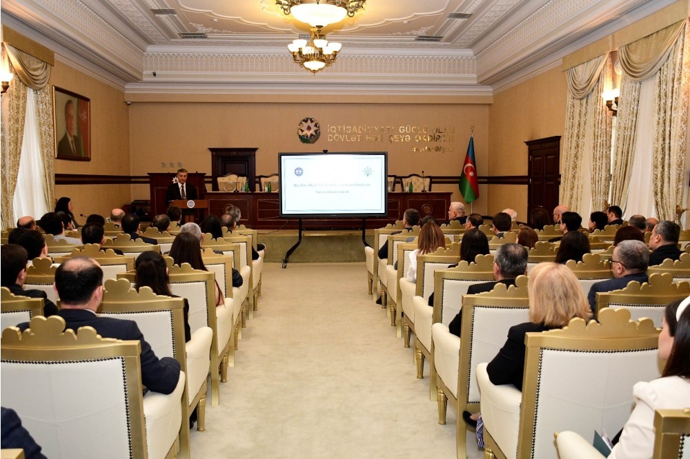 “Heydər Əliyev və Azərbaycan Konstitusiyası: Suverenliyin təməli” 