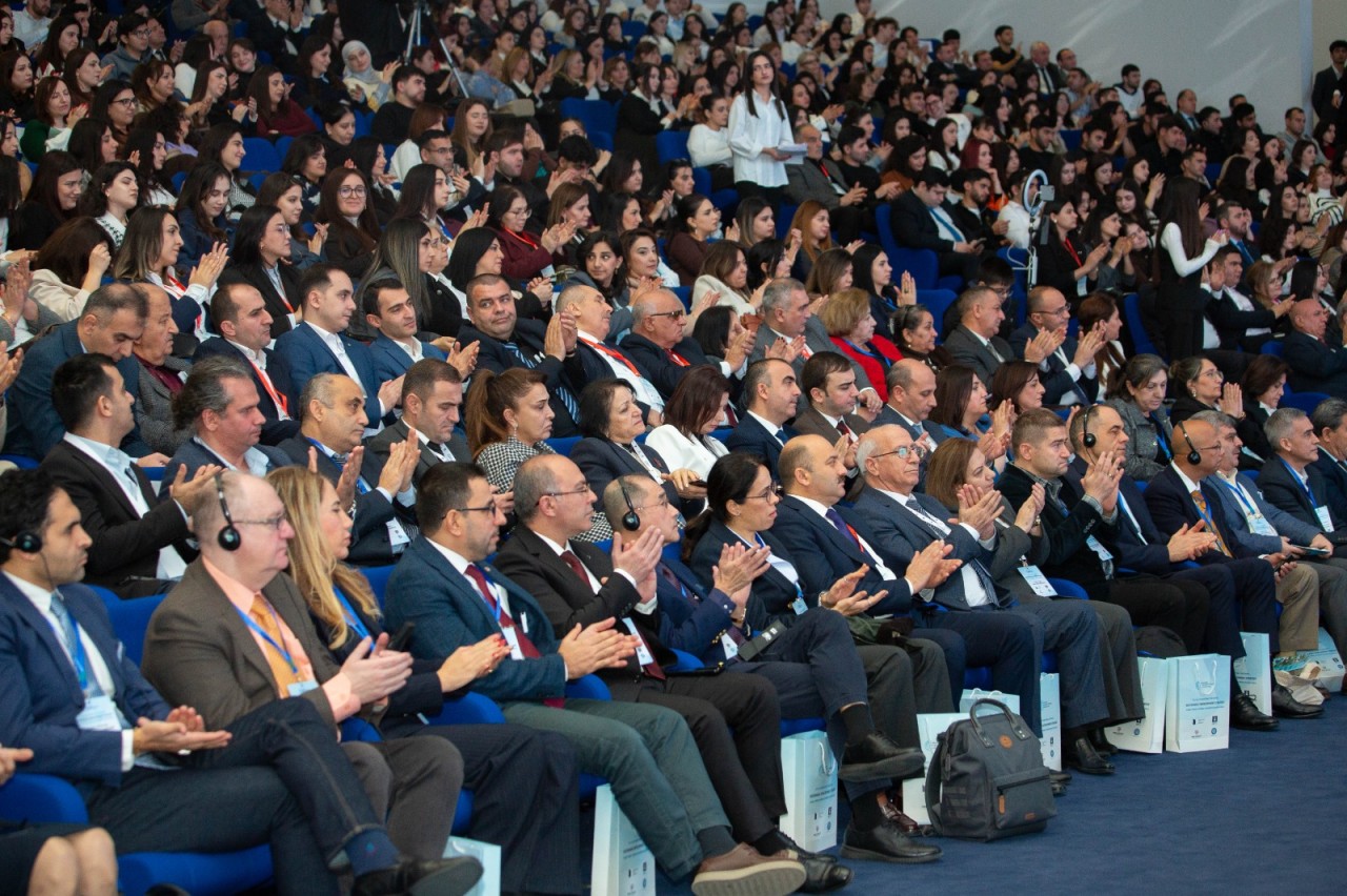 19 ölkənin alim və tədqiqatçıları MDU-da keçirilən beynəlxalq konfransda - FOTOAR