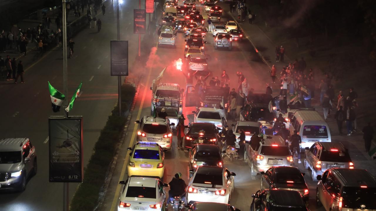 Bəşər Əsədsiz Suriya - Xalq bayram edir (FOTOLAR)