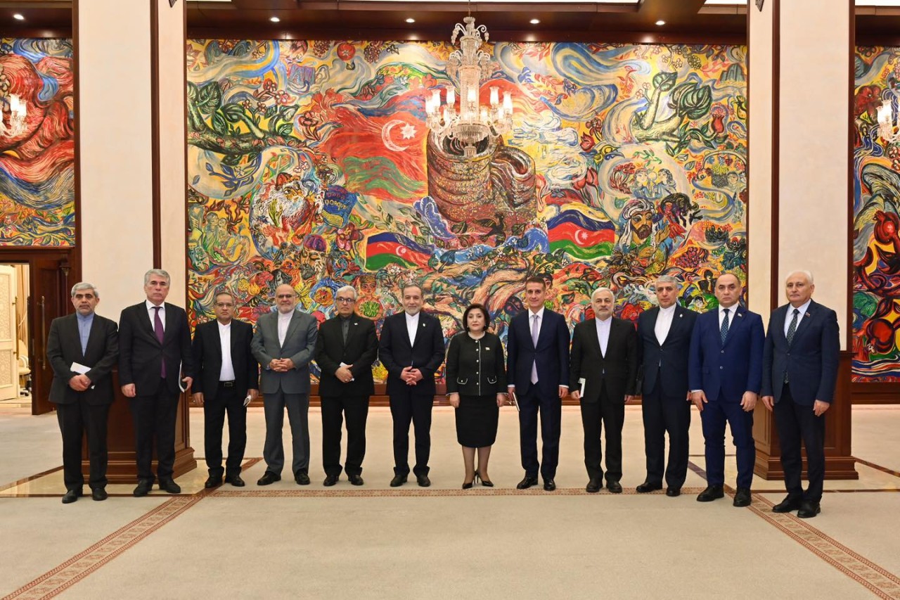 Sahibə Qafarova Əraqçi ilə görüşdü - FOTOLAR