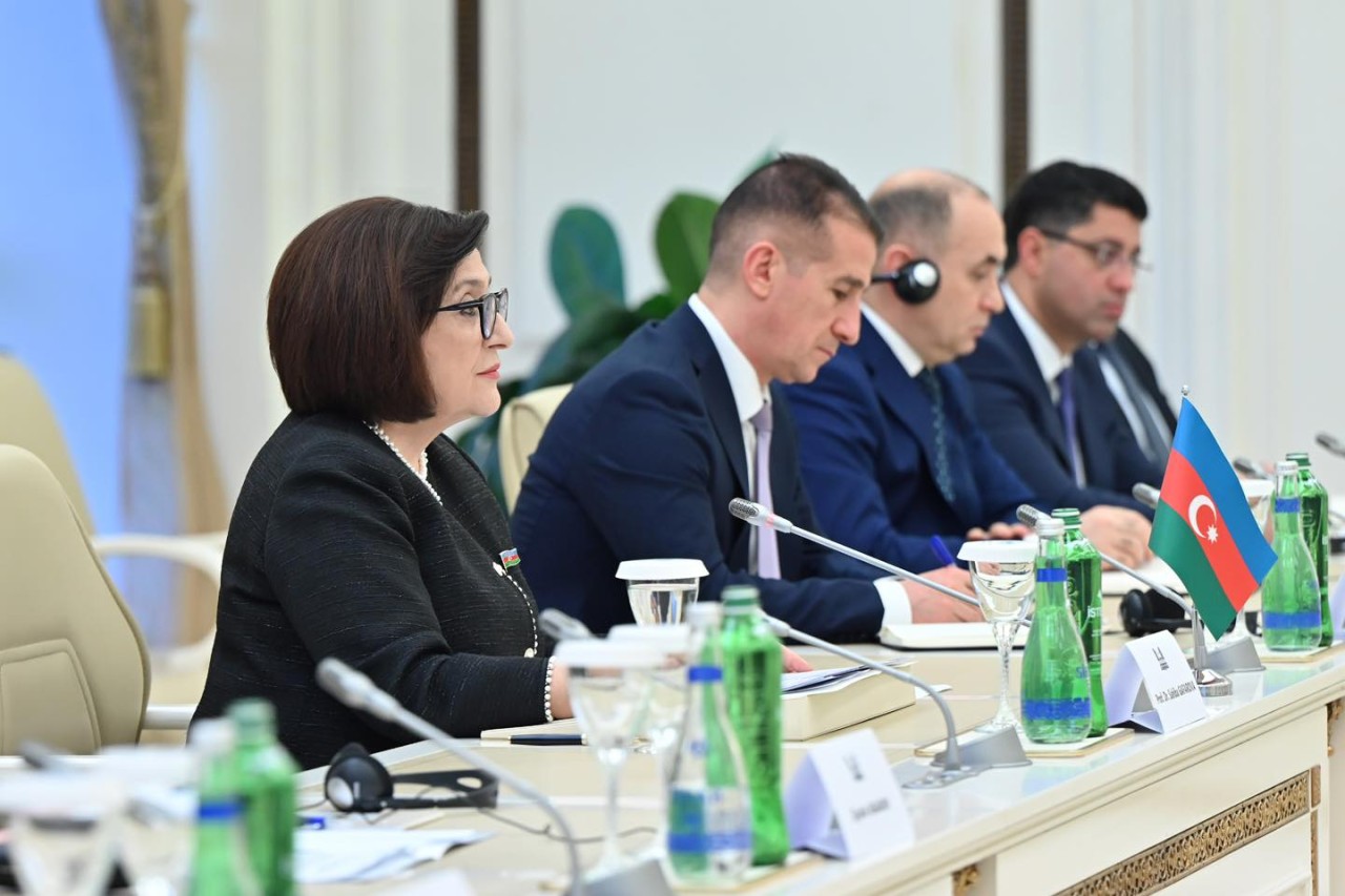 Sahibə Qafarova Əraqçi ilə görüşdü - FOTOLAR