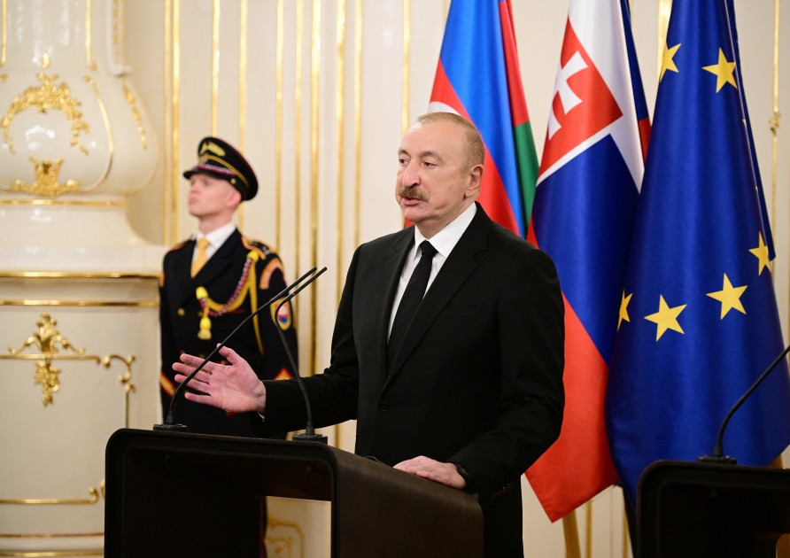 Dövlət başçıları mətbuata bəyanatlarla çıxış etdilər - YENİLƏNİB