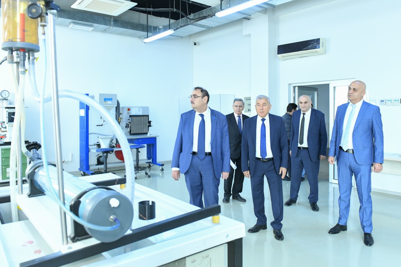 BMU ilə “Turan Volts Energy” arasında memorandum imzalanıb - FOTOLAR