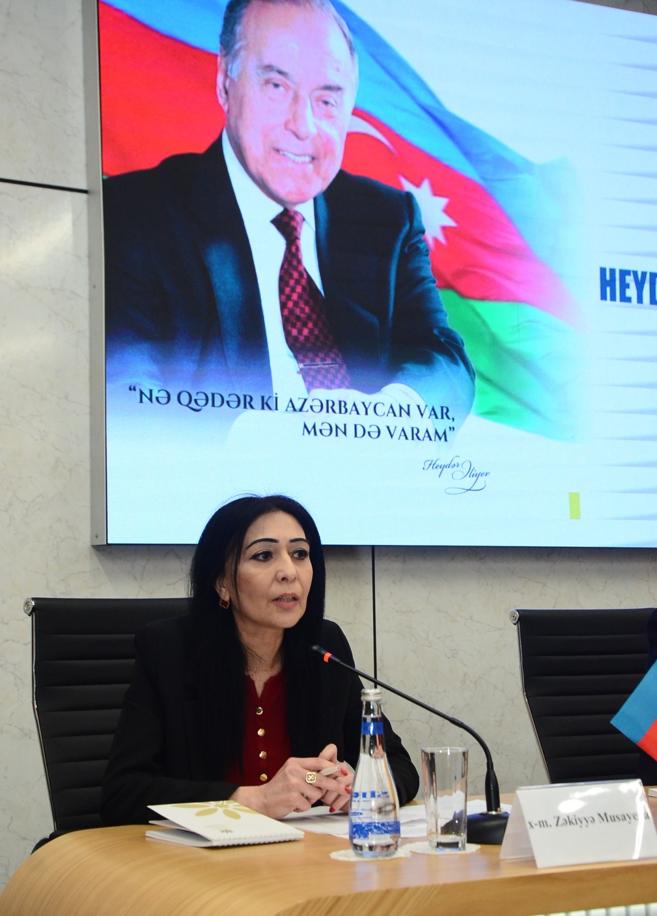 YAP “Heydər Əliyev zirvəsi” mövzusunda tədbir keçirdi - FOTOLAR