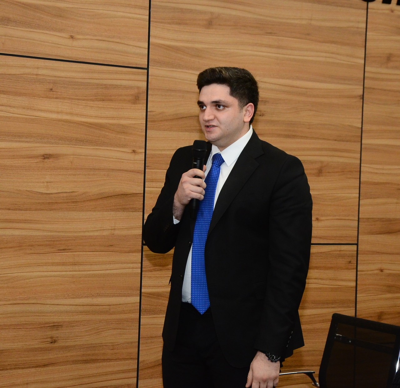 YAP “Heydər Əliyev zirvəsi” mövzusunda tədbir keçirdi - FOTOLAR