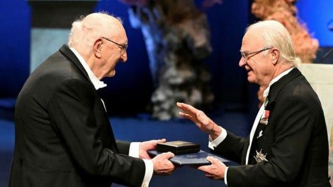 Nobel mükafatlarının təqdimetmə mərasimi oldu - FOTOLAR