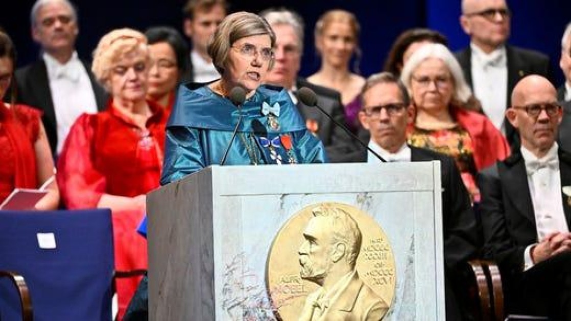 Nobel mükafatlarının təqdimetmə mərasimi oldu - FOTOLAR