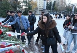 ADAU-da Heydər Əliyevin anım gününə həsr olunan tədbir keçirilib - FOTOLAR