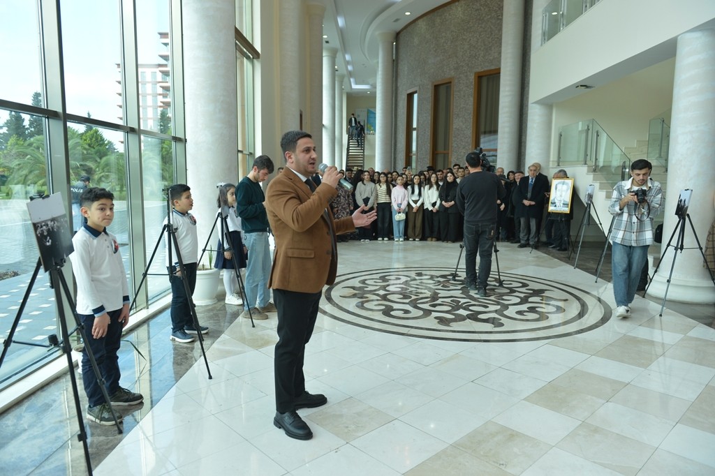 Lənkəranda “Sən elə bir zirvəsən!” adlı foto-sərgi keçirilib - FOTOLAR