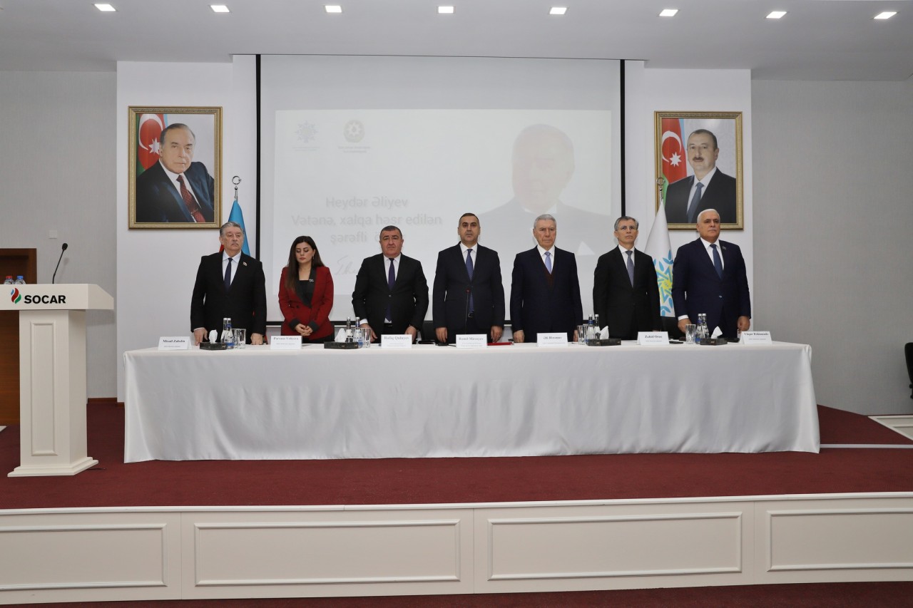 Xətai rayonunda Ulu Öndər Heydər Əliyevin xatirəsi anıldı - FOTOLAR