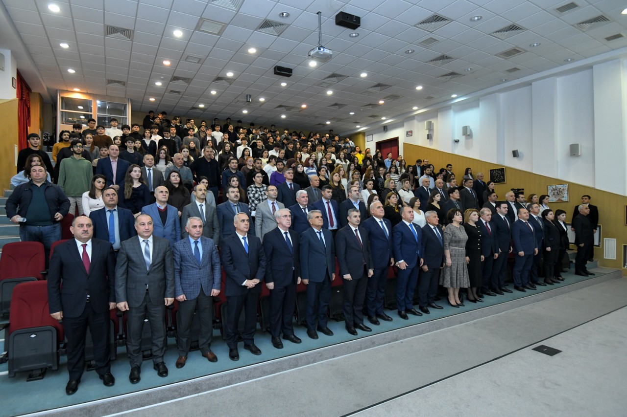 BMU-da Ulu Öndərin anım günü ilə bağlı tədbirlər keçirilib - FOTOLAR