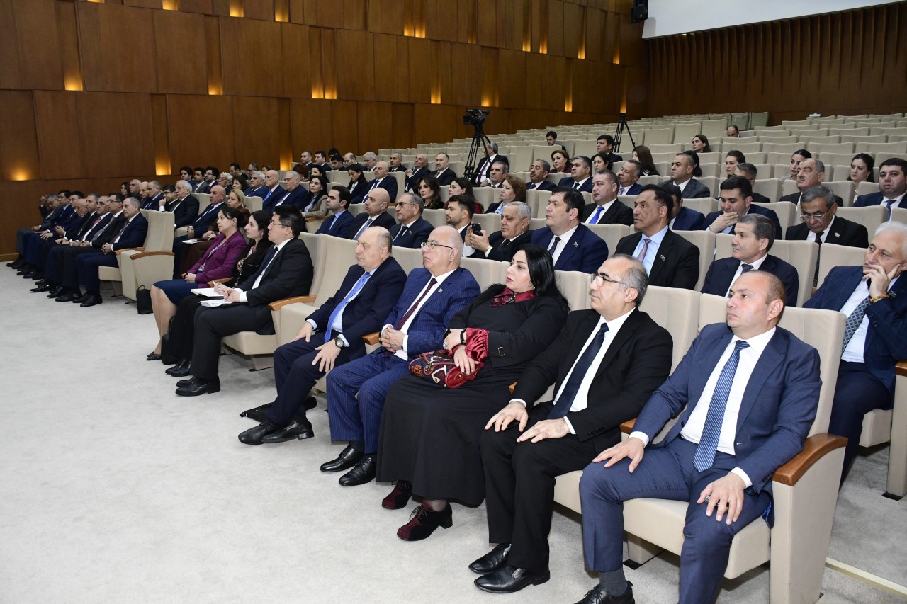 YAP Mərkəzi Aparatında görüş keçirildi - FOTOLAR