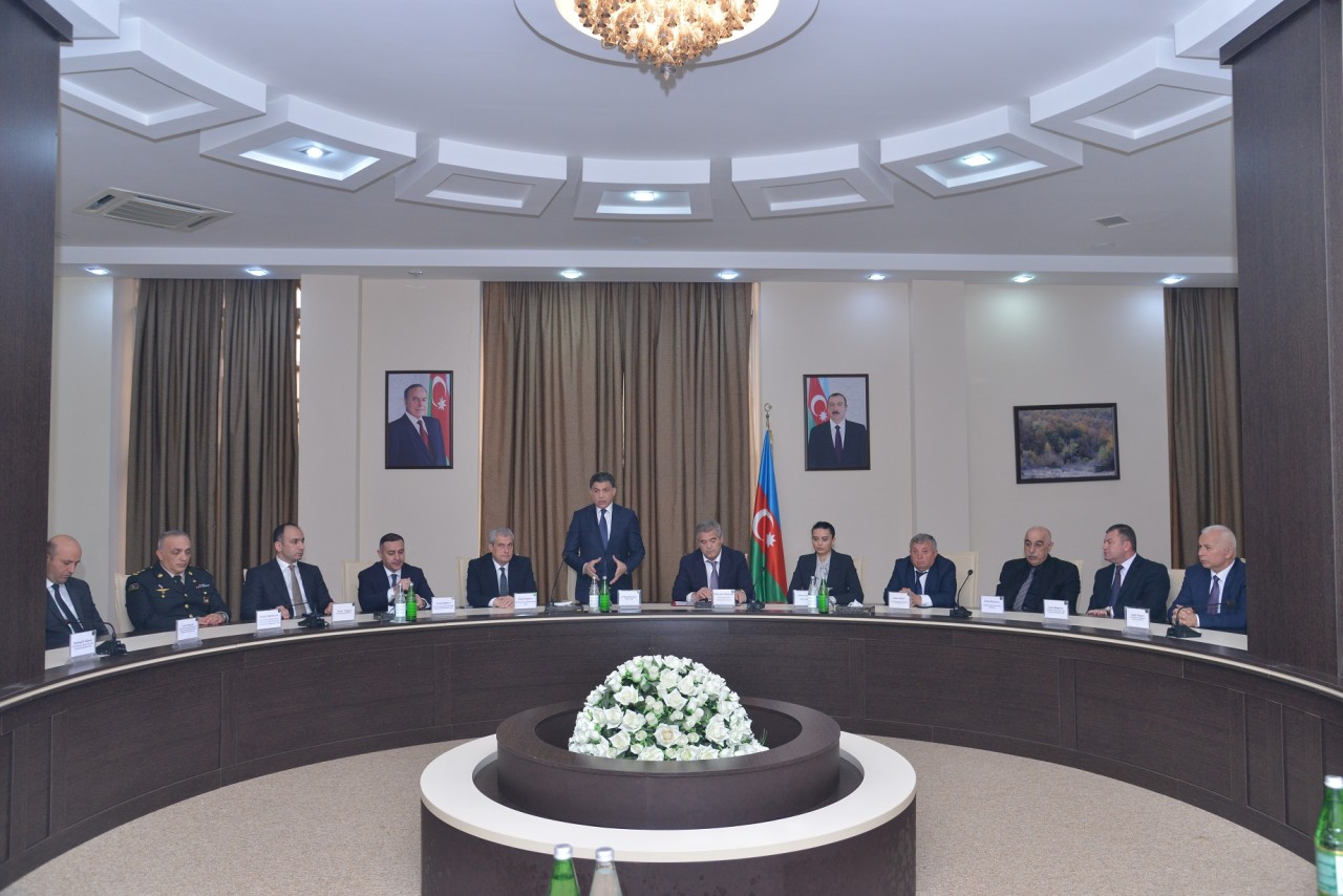 Qaradağda Heydər Əliyevin xatirəsinə həsr olunmuş dəyirmi masa keçirildi - FOTOLAR