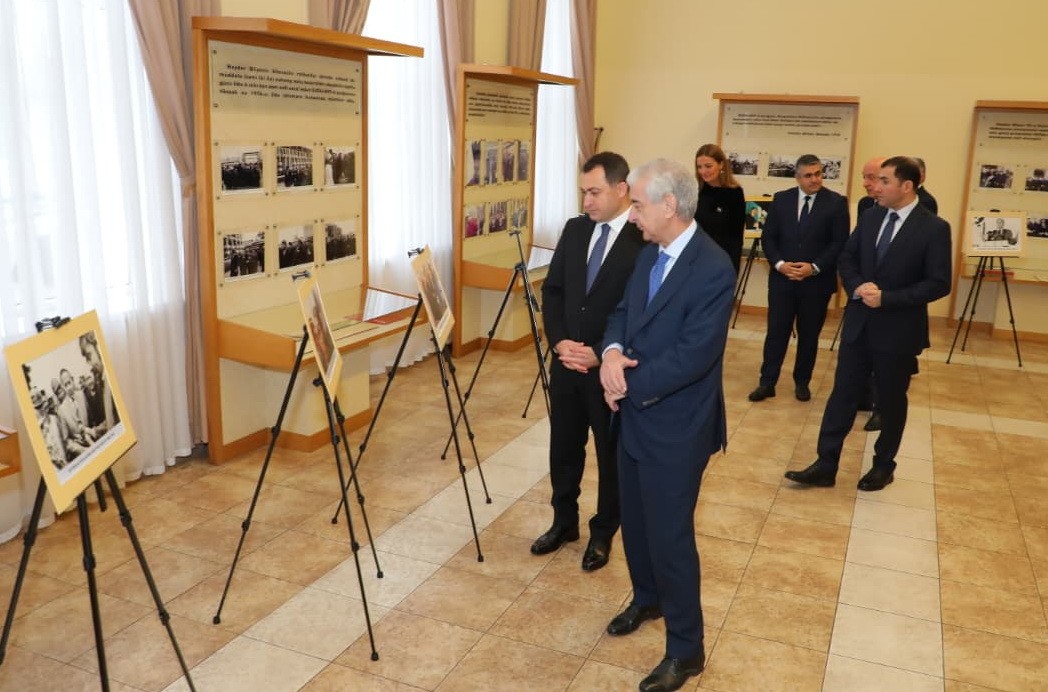 YAP Nizami rayon təşkilatı Ulu Öndərə həsr olunmuş tədbir keçirib - FOTOLAR