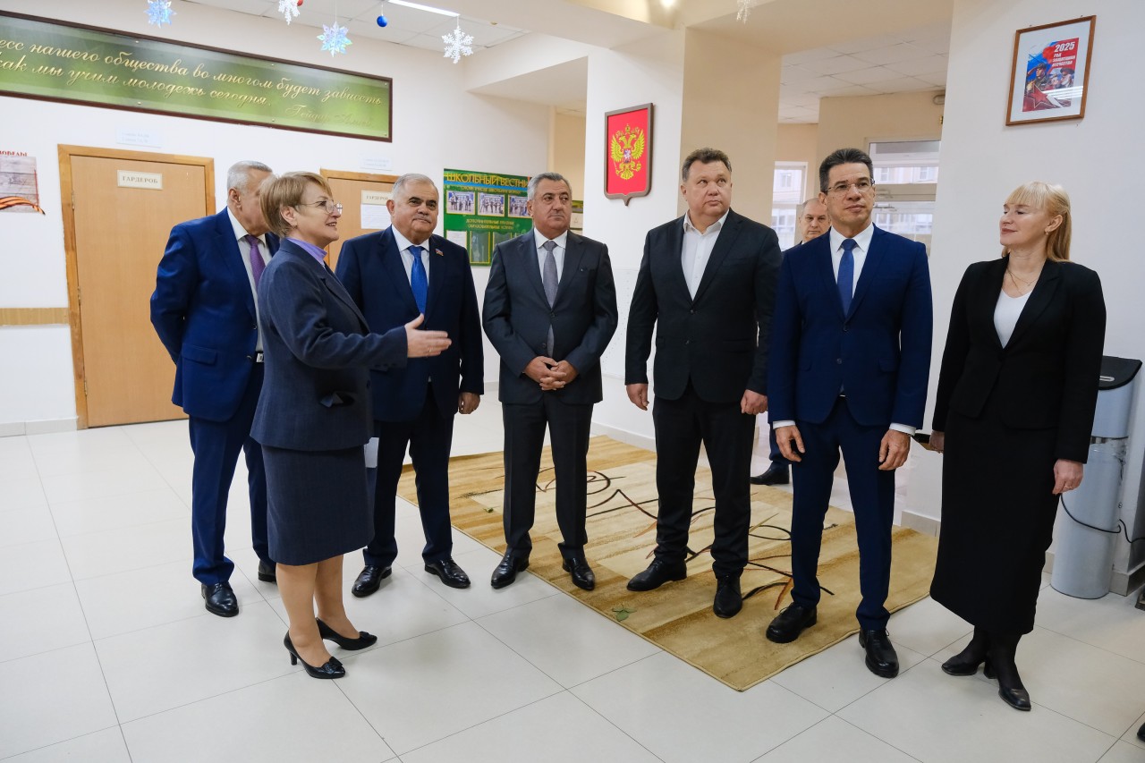 Heydər Əliyevin xatirəsi Həştərxanda da yad edilib - FOTOLAR