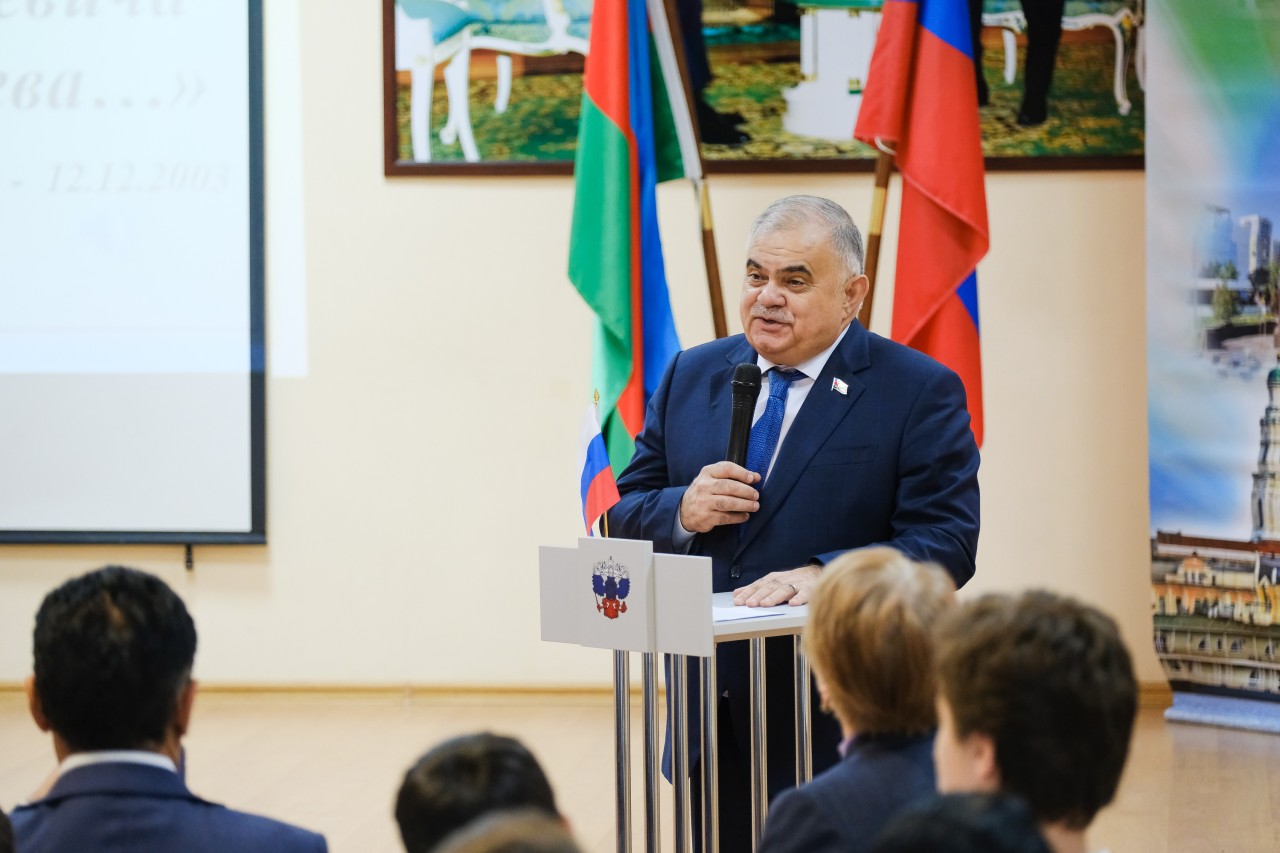 Heydər Əliyevin xatirəsi Həştərxanda da yad edilib - FOTOLAR