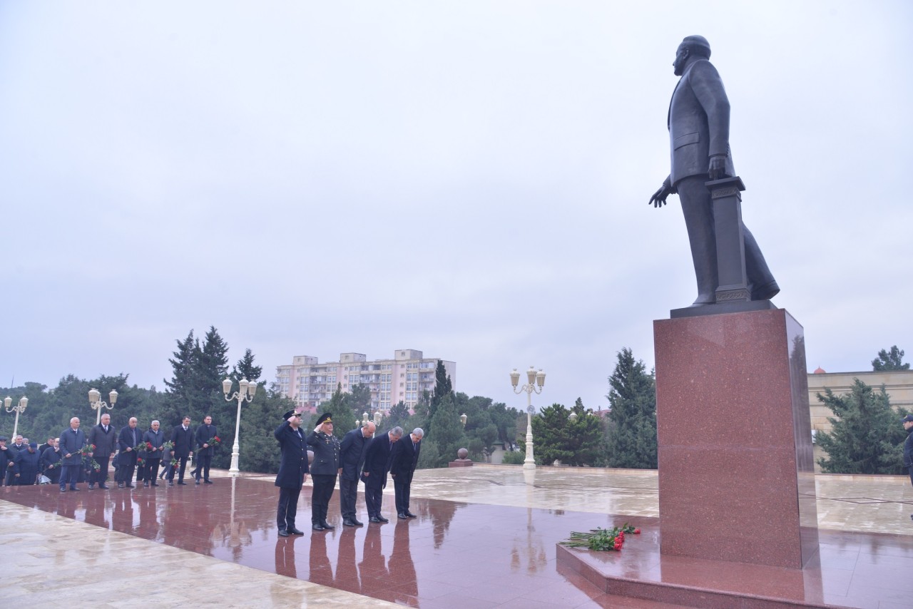 Qaradağda Ulu Öndər Heydər Əliyevin xatirəsi anıldı - FOTOLAR