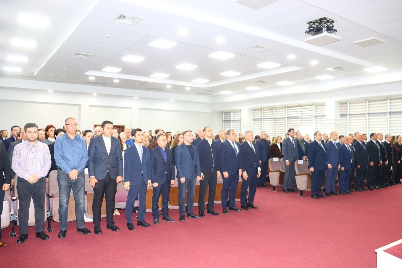 “Vətənə, xalqa həsr edilən şərəfli ömür” adlı tədbir keçirildi - FOTOLAR