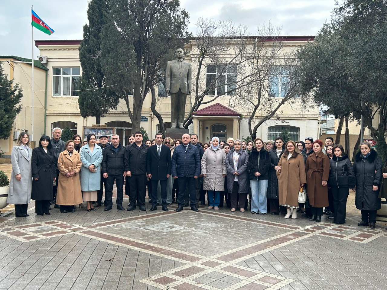 Sabunçu rayonunda Ulu Öndərin xatirəsi anıldı - FOTOLAR