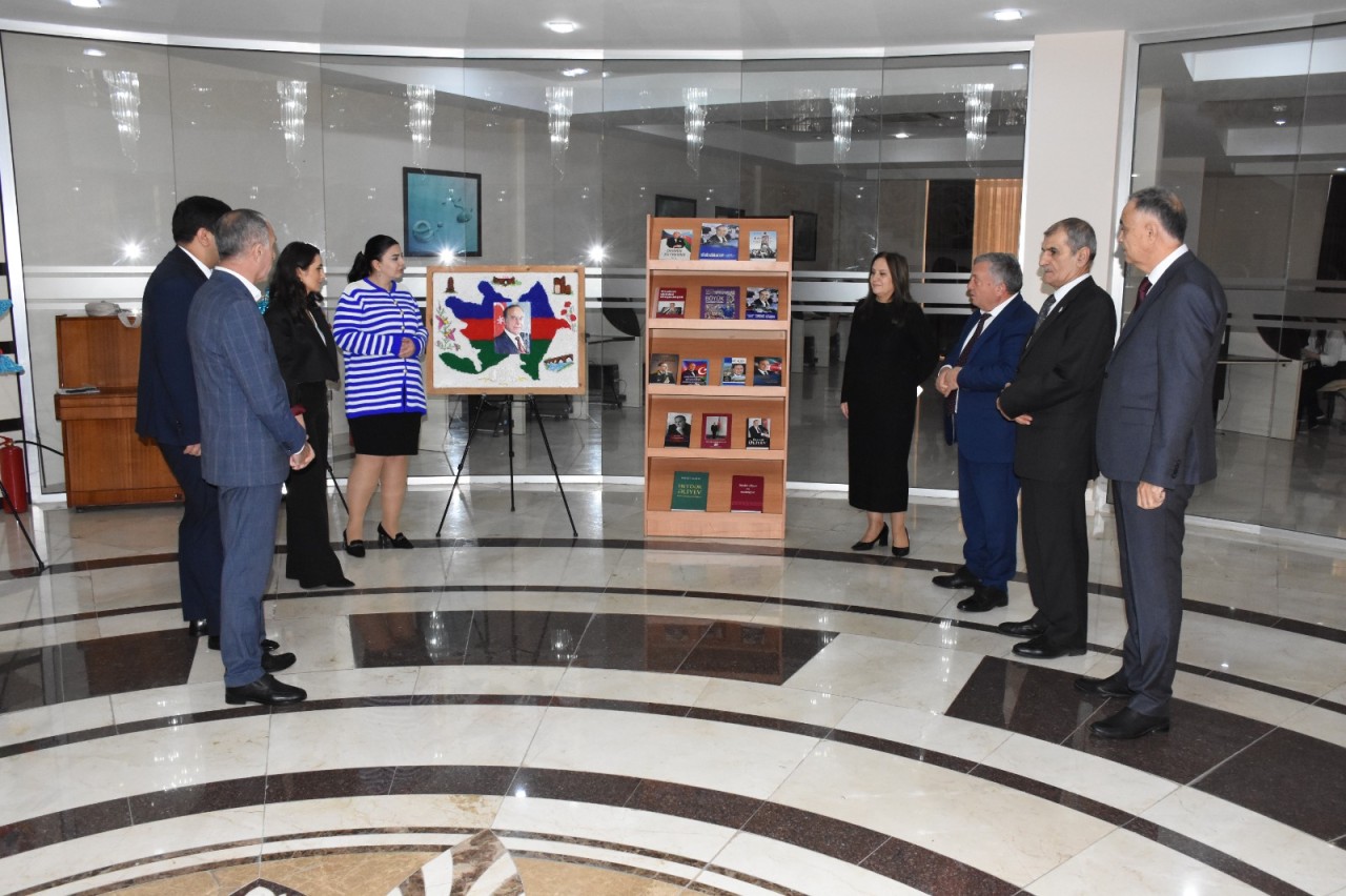 “Heydər Əliyev - müasir Azərbaycanın memarı” adlı tədbir keçirildi - FOTOLAR