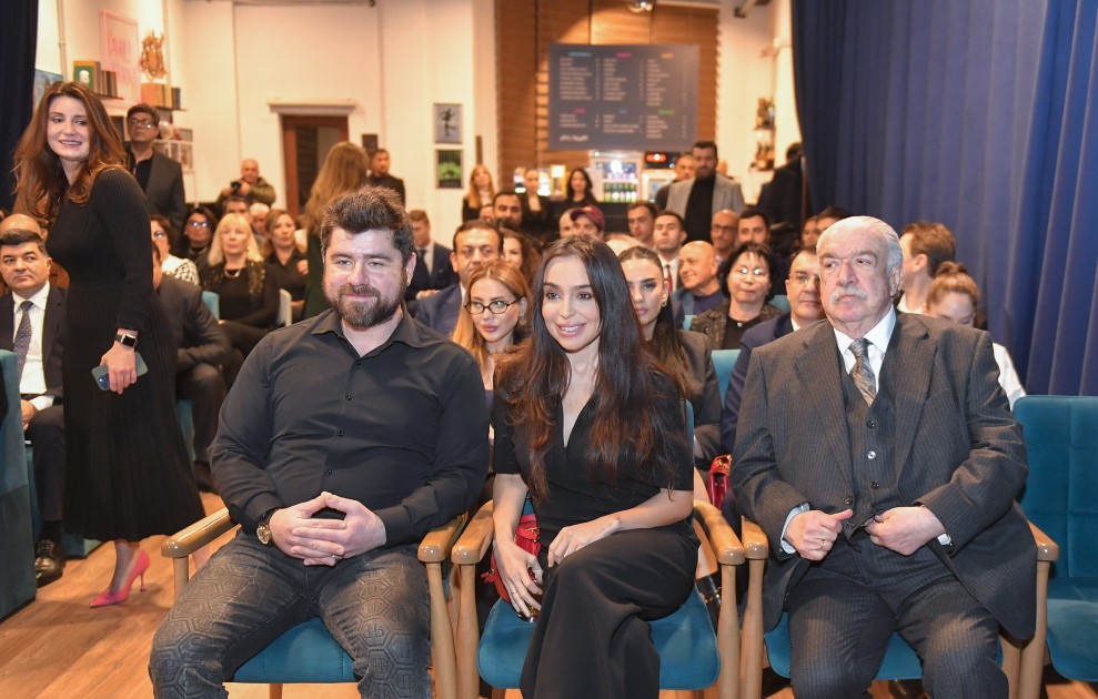 Leyla Əliyeva Heydər Əliyevin xatirə gecəsində - FOTOLAR