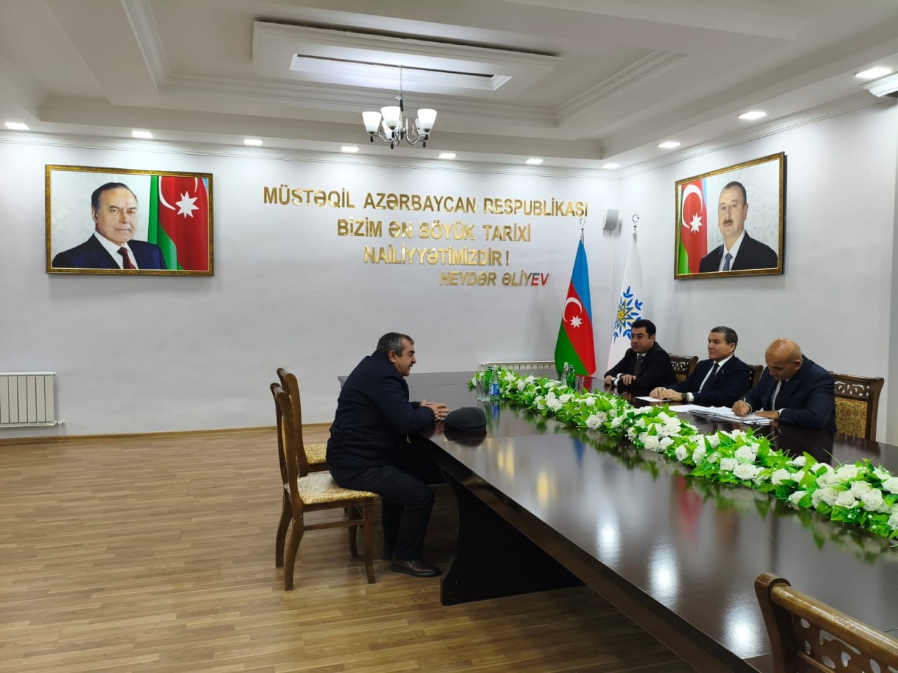 Deputat Goranboyda seçiciləri ilə görüşüb, problemlərini yerindəcə həll etdi (FOTOLAR)