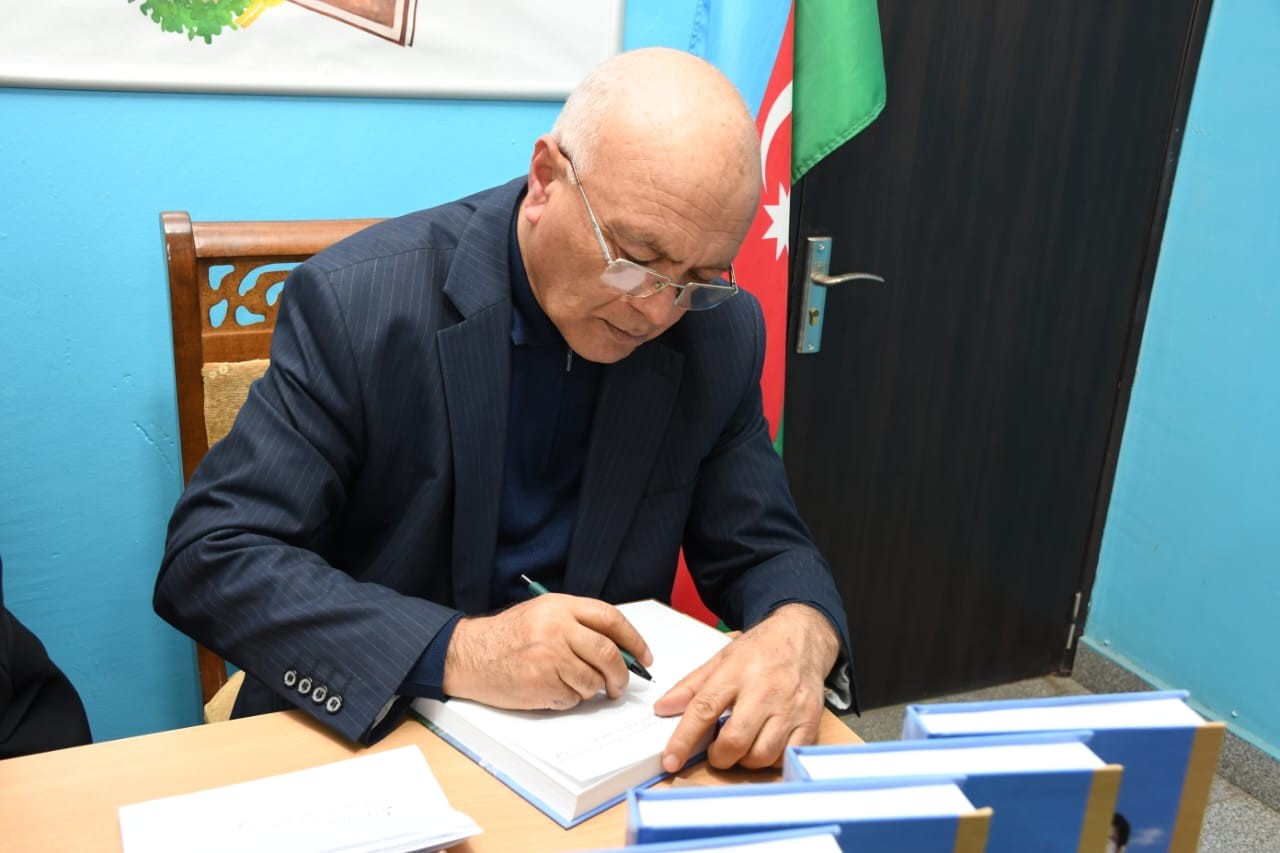 Şəhid Cavanşir Rüstəmova həsr olunan “Əbədiyyət yolçusu” kitabının təqdimat mərasimi keçirildi - FOTOLAR