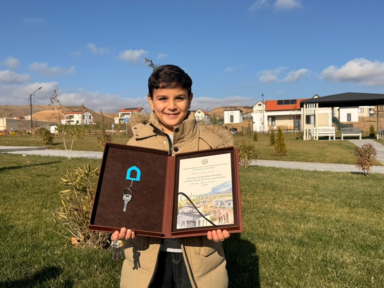 Növbəti köç karvanı Horovlu kəndinə çatdı - FOTOLAR (YENİLƏNİB)