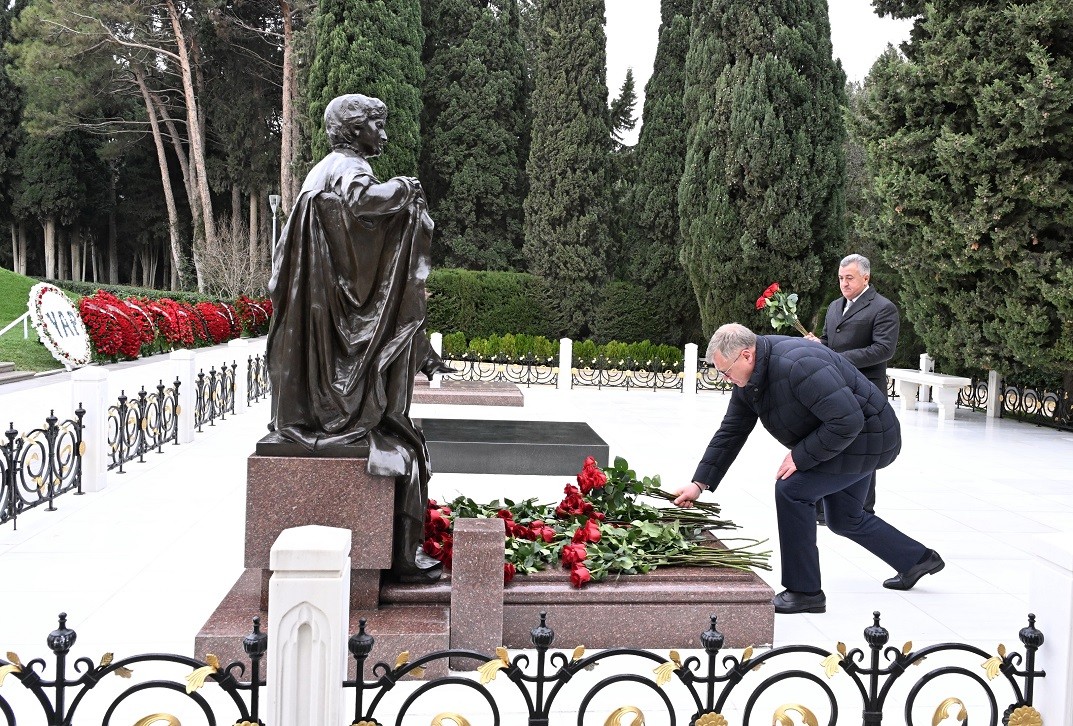 Həştərxan vilayətinin qubernatoru Azərbaycandadır - FOTOLAR