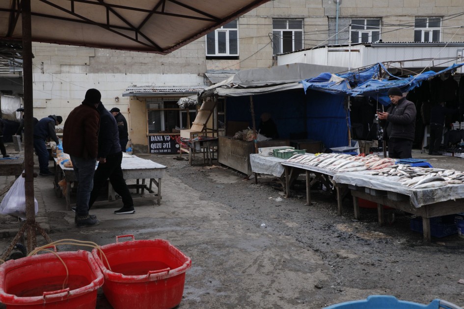 Salyandakı ərzaq bazarında ciddi nöqsanlar aşkarlandı - FOTOLAR