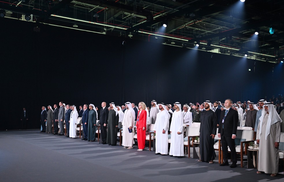 İlham Əliyev BƏƏ-yə getdi - FOTOLAR