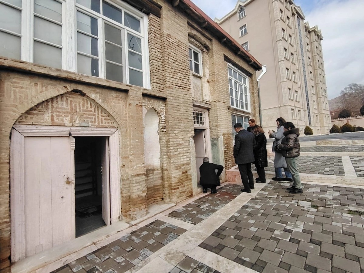 Naxçıvandakı bir sıra abidələrdə qüsurlar aşkarlandı - FOTOLAR