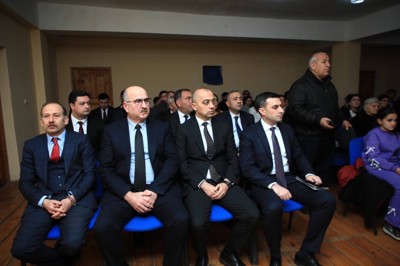 Niyazi Bayramov vətəndaşlarla görüşdü - FOTOLAR