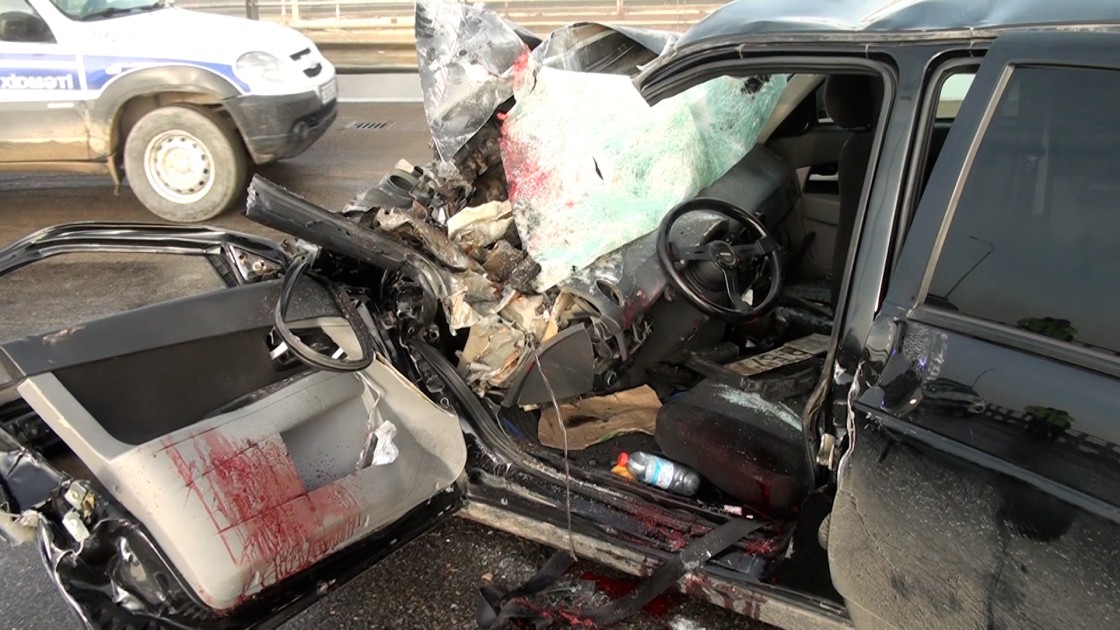 Salyanda qəza - Ölən var (FOTOLAR)