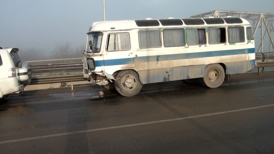 Salyanda qəza - Ölən var (FOTOLAR)