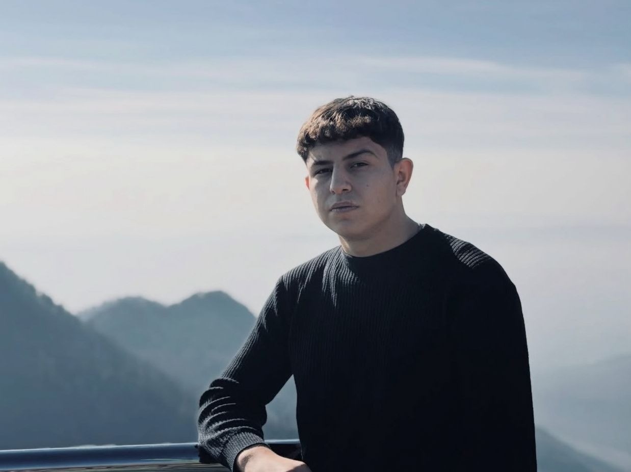 Mirmahmud Mirəlioğlunun ürəktutmadan ölən 18 yaşlı nəvəsinin FOTOSU