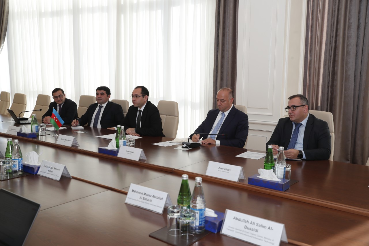 Məcnun Məmmədov Oman Sultanlığının nümayəndə heyəti ilə görüşüb - FOTOLAR