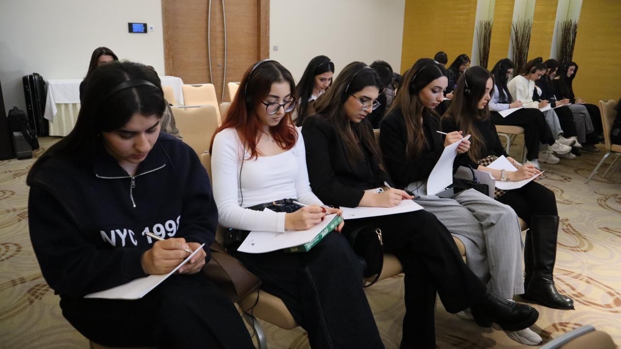 "Media Savadlılığı" Həftəsi çərçivəsində gənclərə təlimlər keçirilib - FOTOLAR