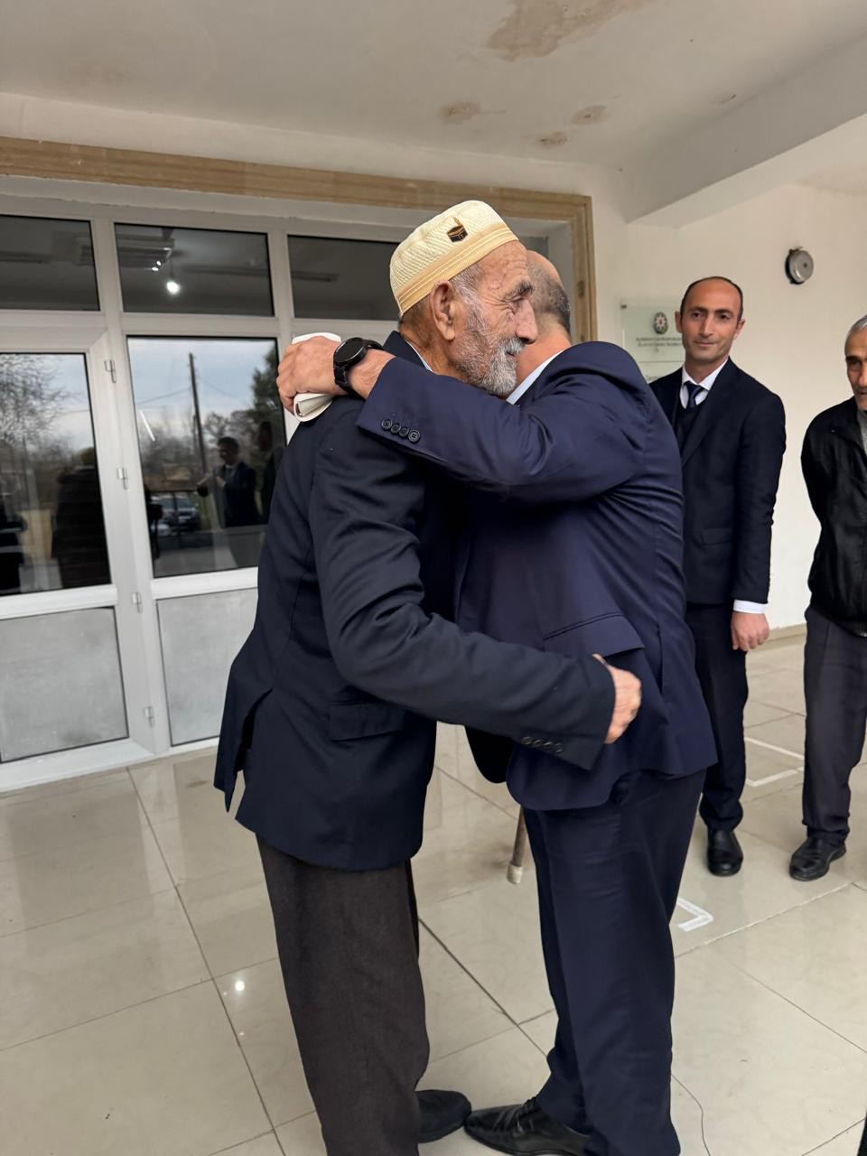 Asif Əsgərov şəhid ailəsini ziyarət edib və vətəndaş qəbulu keçirib - FOTOLAR