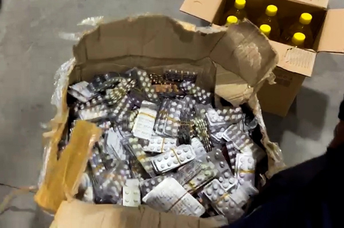 Külli miqdarda tibbi vasitələrin qanunsuz yolla gətirilməsinin qarşısı alındı - FOTO