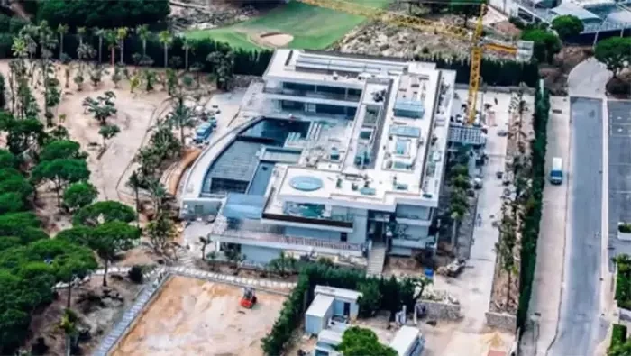 Ronaldo ölkəsində ən bahalı malikanə tikdirir - Qiyməti isə... (FOTOLAR)