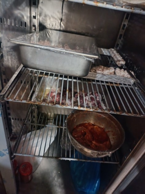 “Sherlock Park” restoranında nöqsanlar aşkarlandı - FOTOLAR