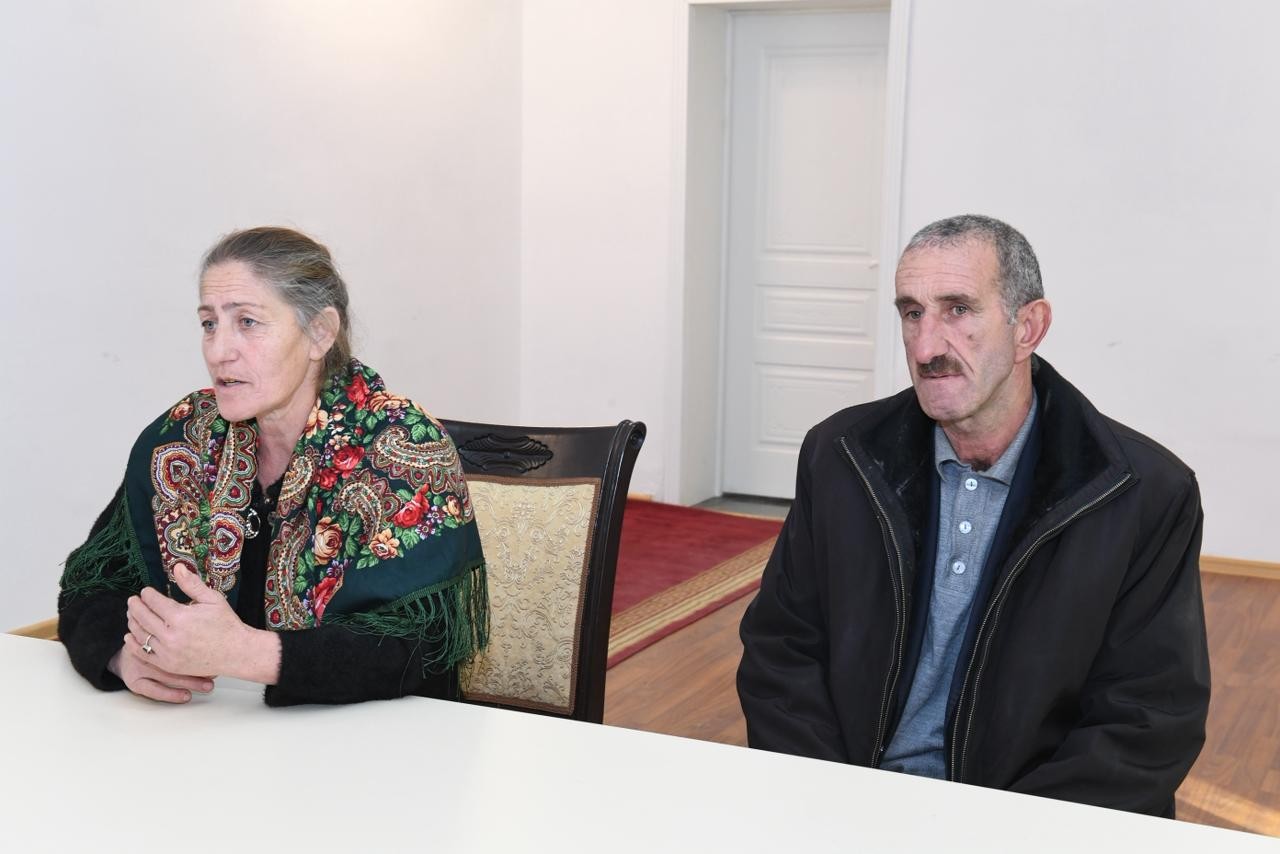 Rövşən Rzayev keçmiş məcburi köçkünlərin müraciətlərini dinlədi - FOTOLAR