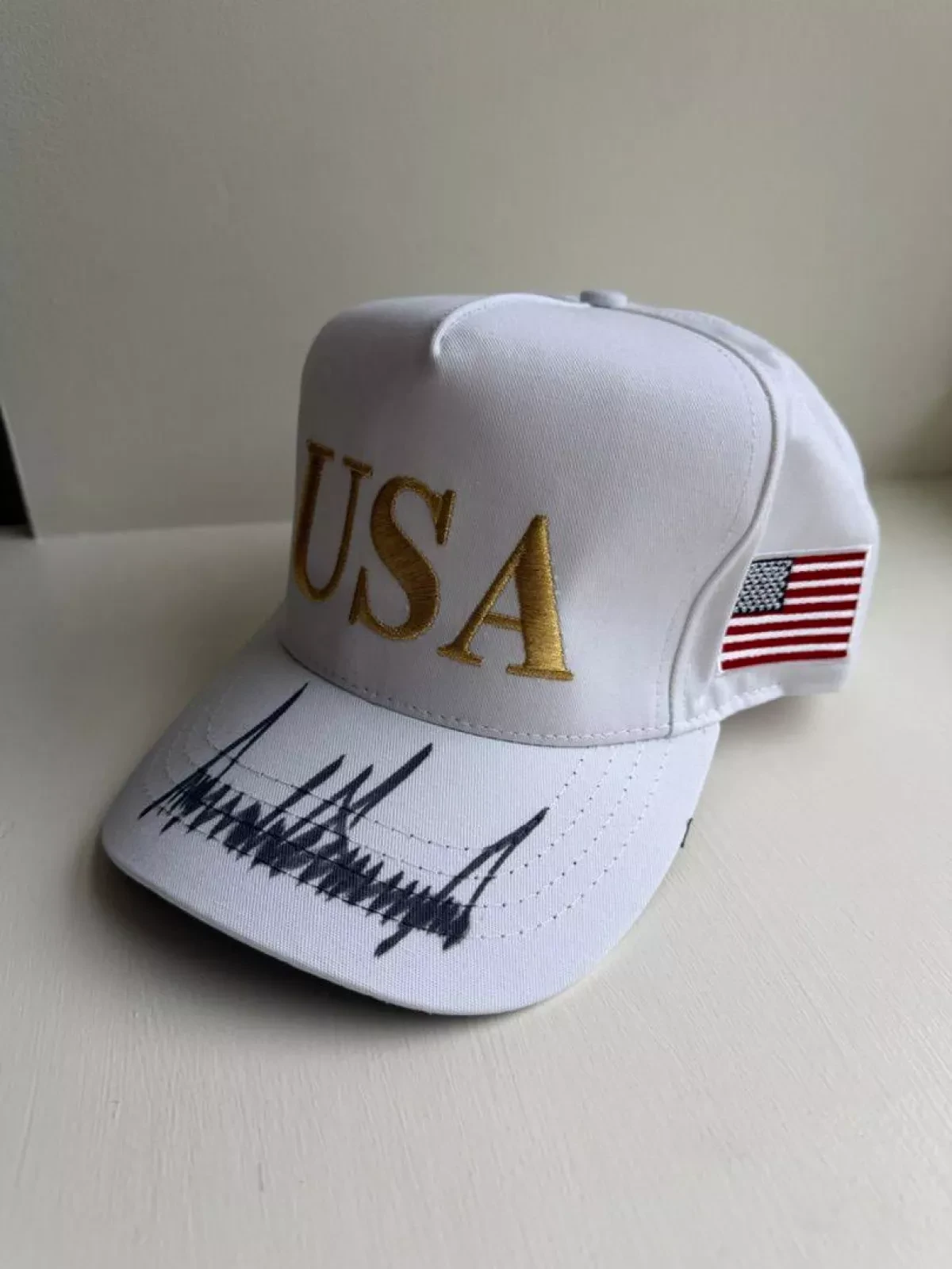 Tramp Tokayevə də Ağ Evin "açarını" verdi - FOTO