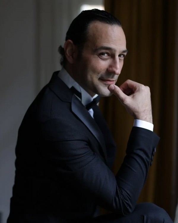 O da "Doktor"da rol alacaq - FOTO